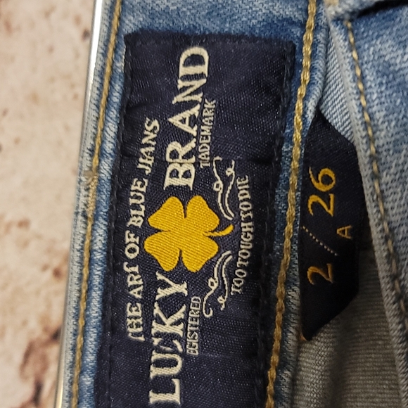 Excellent Lucky Brand distressed skinny jeans sz 26 - Picture 5 of 8